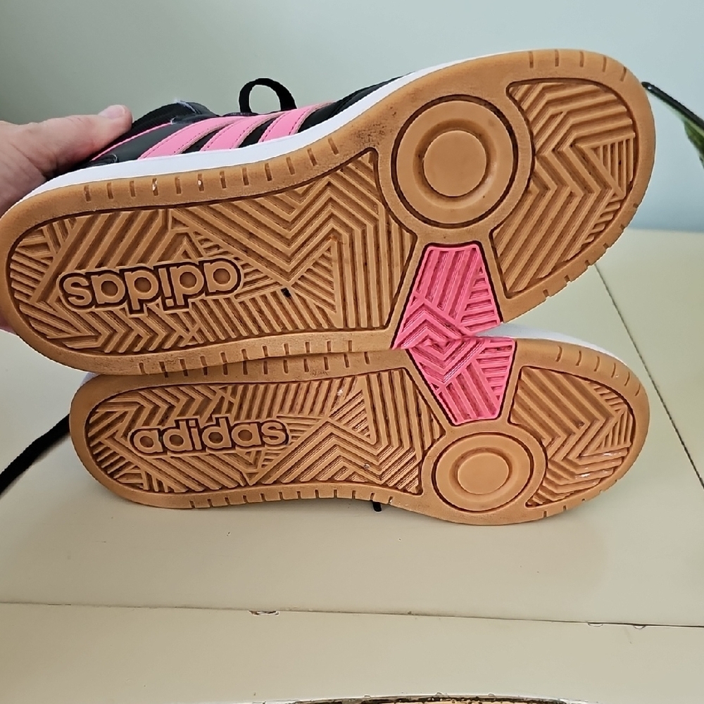 NWOT  Adidas Black Pink High-Tops Sneakers Size 4 Athletic Sports Tennis Shoes - Picture 8 of 8